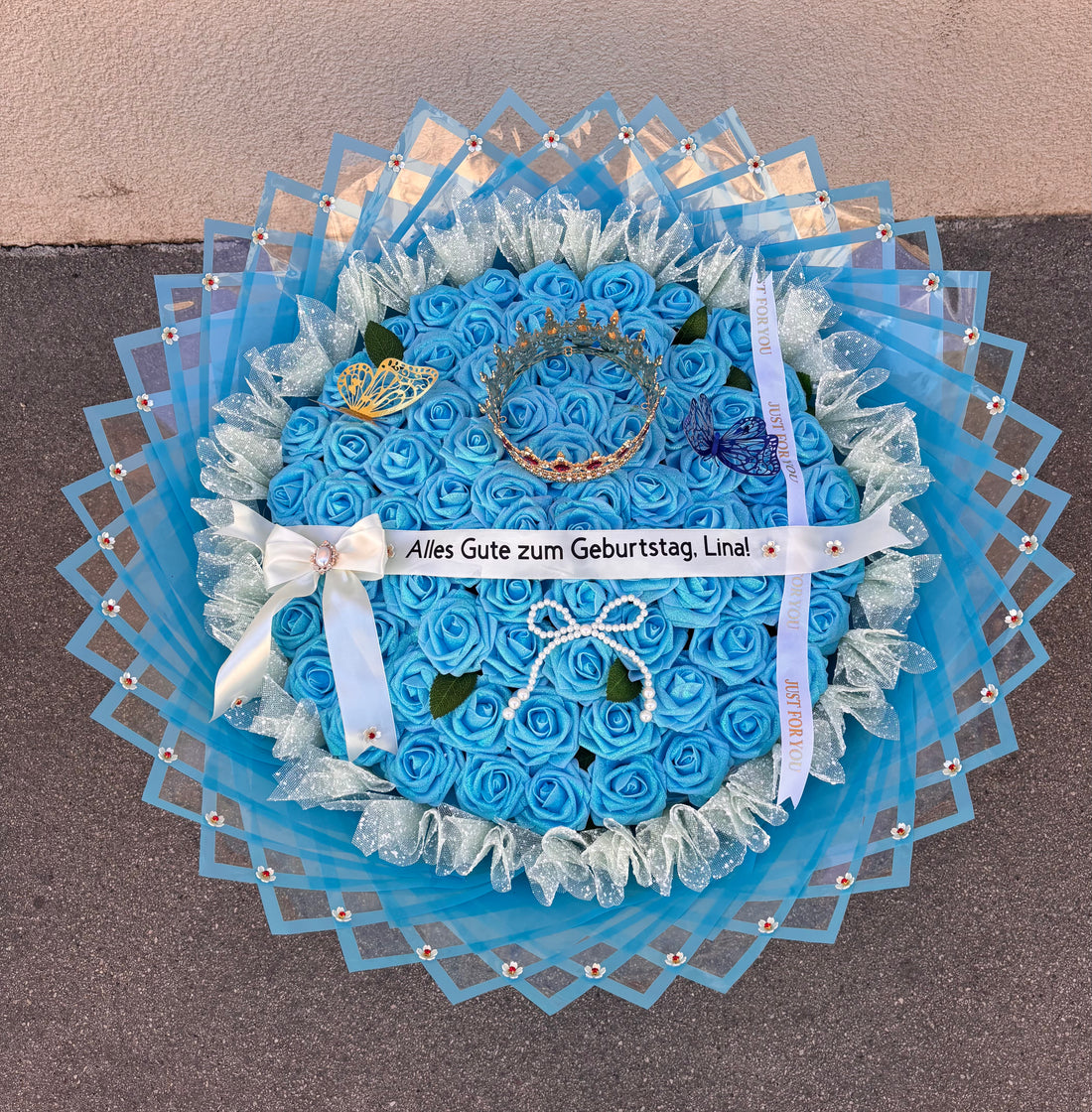 Royal „Blue Sky“ Premium-Glitzerbouquet mit goldener Königskrone & LED