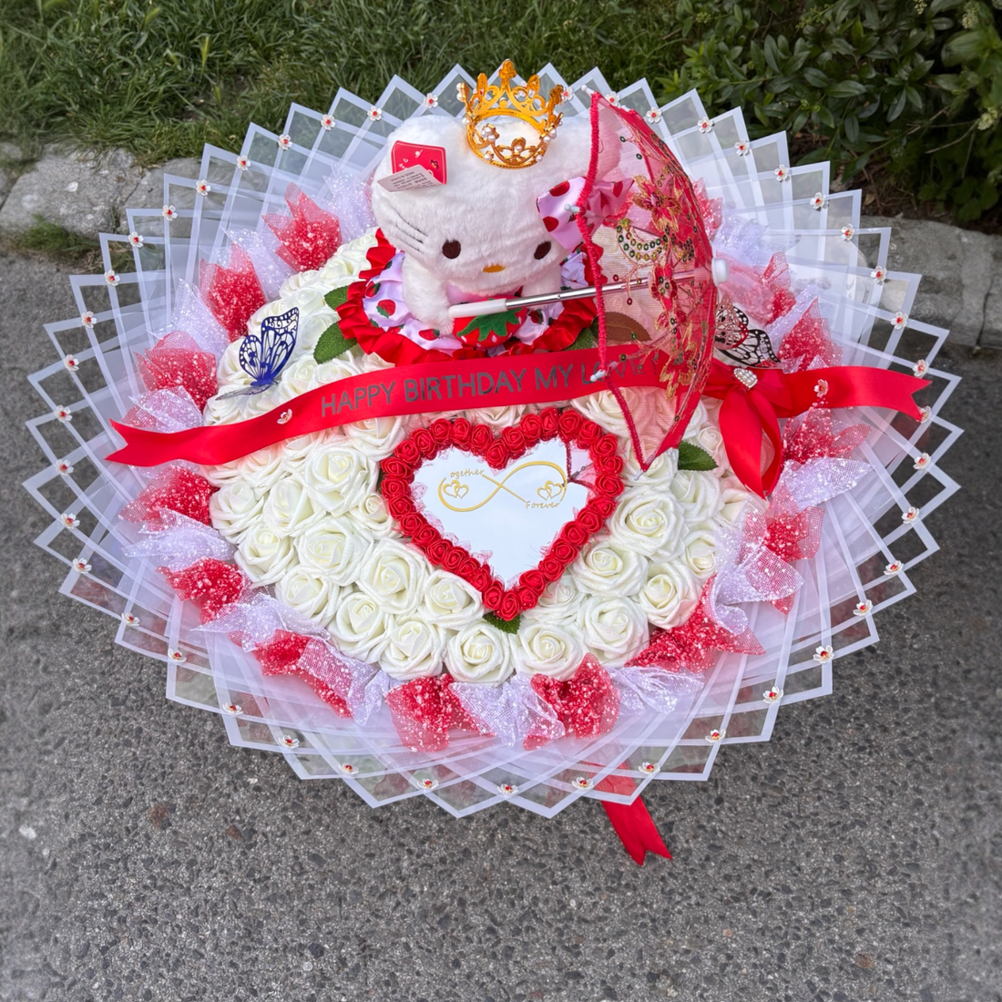 Hello Kitty „Royal Heart“ Glitzer-Blumenbouquet